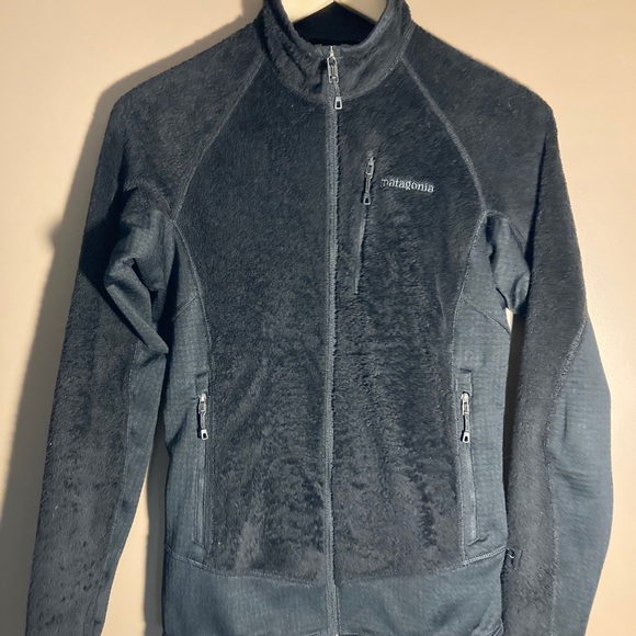 Patagonia Jackets & Blazers - Patagonia R black logo fleece full zip jacket